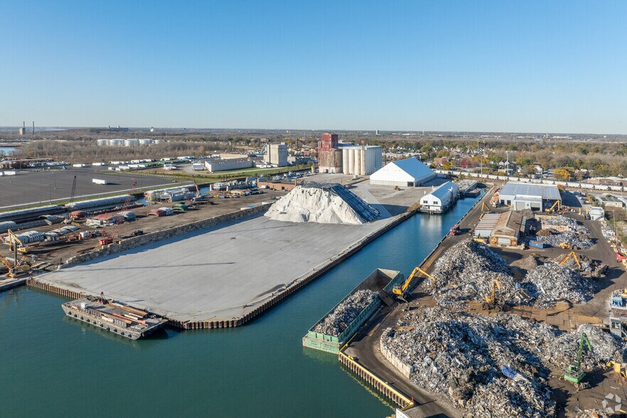 More Photos Of 3020 E 104th St, Chicago Land For Lease