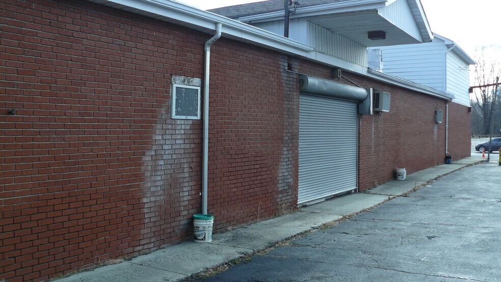 More Photos Of 2 S Plank Rd, Newburgh Warehouse For Sale