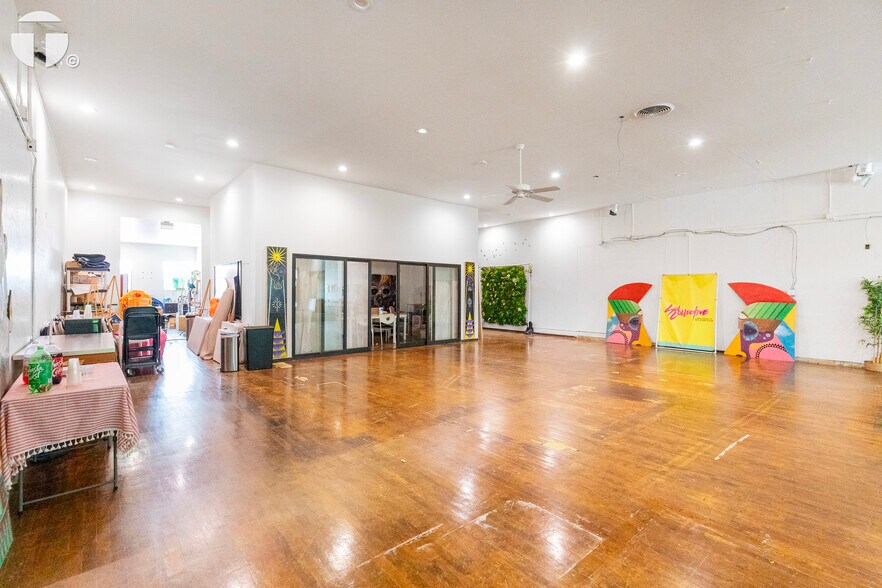 More Photos Of 2572 21st St, Sacramento Freestanding For Lease