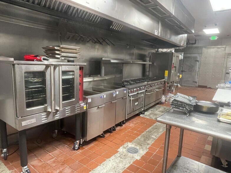 More Photos Of 220 NW 180th Ave, Pembroke Pines Restaurant For Sale