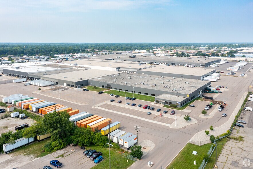 More Photos Of 31774-31778 Enterprise Dr, Livonia Manufacturing For Lease