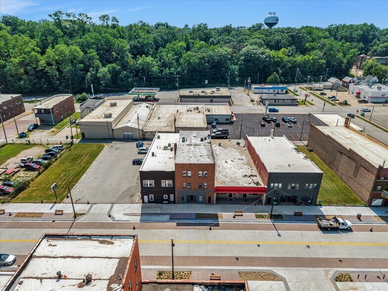 More Photos Of 1022 15th Ave, East Moline Multifamily For Sale