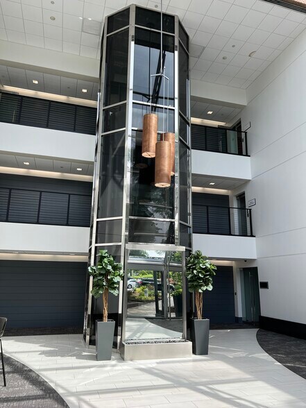 More Photos Of 19 Old Kings Hwy S, Darien Office For Lease