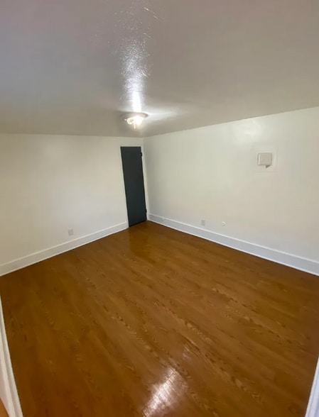 More Photos Of 14 E Pike St, Houston Apartments For Sale