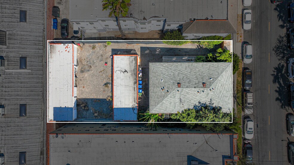 More Photos Of 2811 San Marino St, Los Angeles Land For Sale