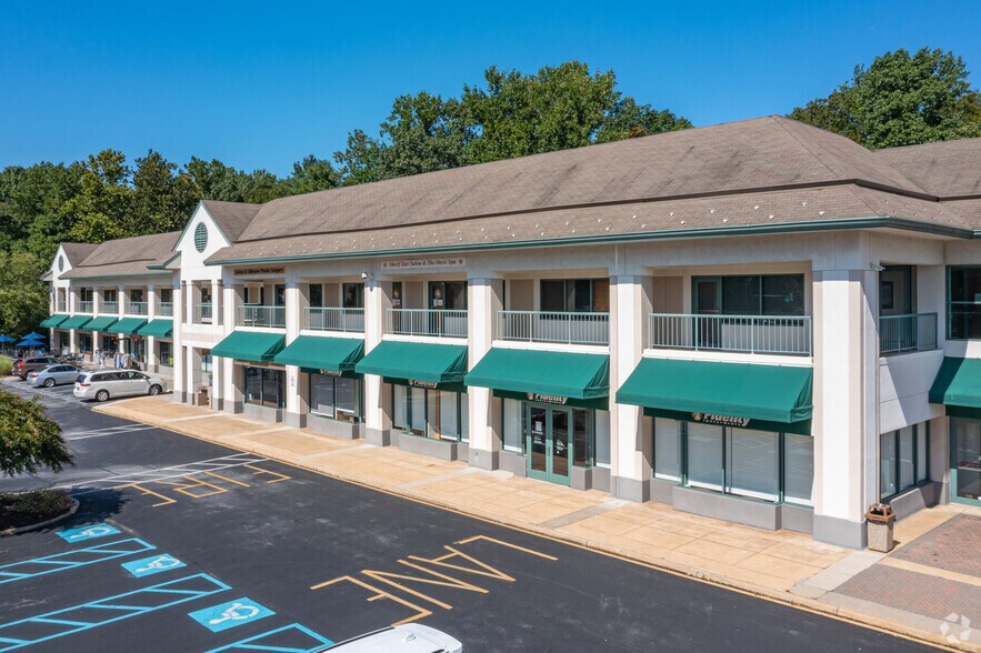 More Photos Of 4005 Kennett Pike, Greenville Unknown For Lease