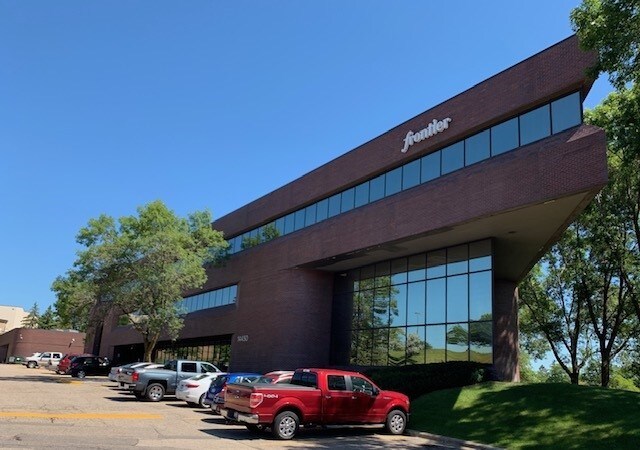 More Photos Of 14450 Burnhaven Dr, Burnsville Office For Sale