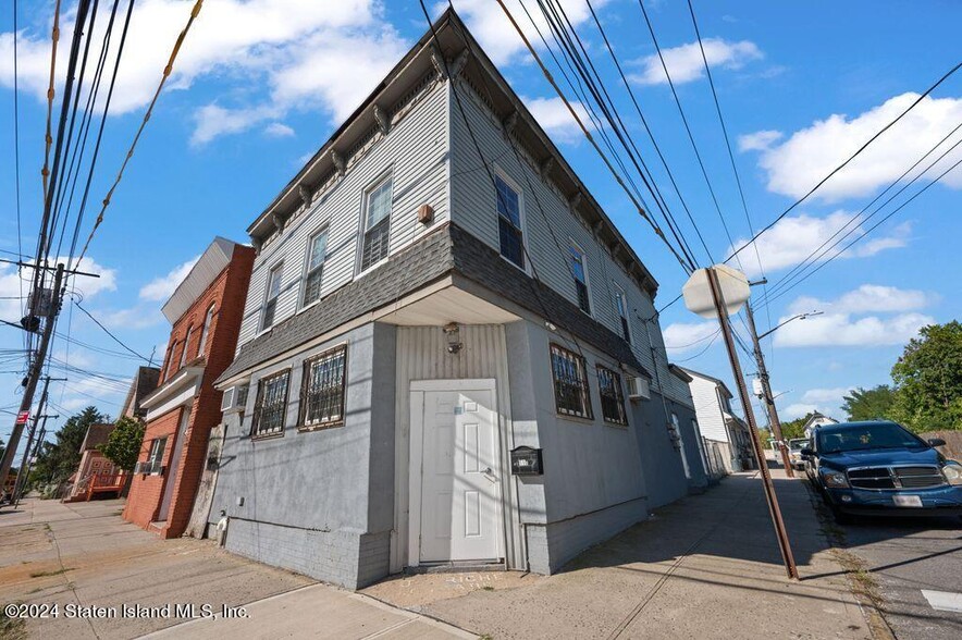 Primary Photo Of 110 Van Pelt Ave, Staten Island Storefront Retail Residential For Lease