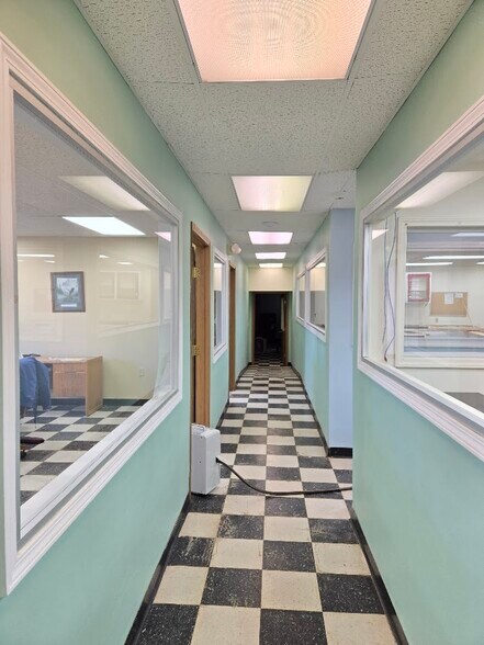 More Photos Of 111 E 5th St, Mound Valley Industrial For Sale