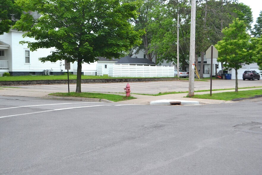 More Photos Of 500 N 4th Ave, Wausau Specialty For Sale