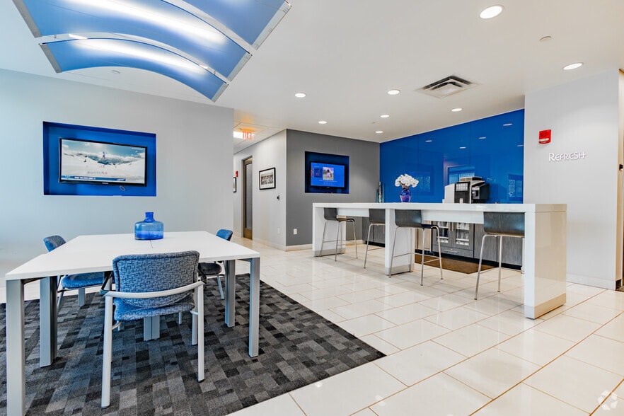 More Photos Of 10200 Forest Green Blvd, Louisville Coworking Space