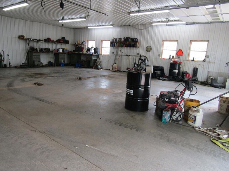 More Photos Of 56 N Bullock Rd, Mansfield Storefront Retail Office For Sale