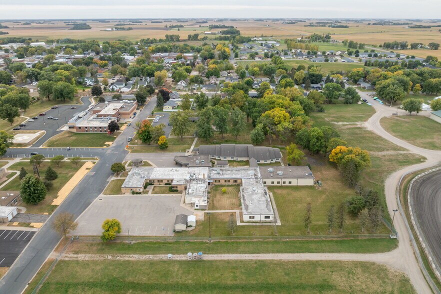 More Photos Of 411 7th Ave NW, Arlington Skilled Nursing Facility For Sale