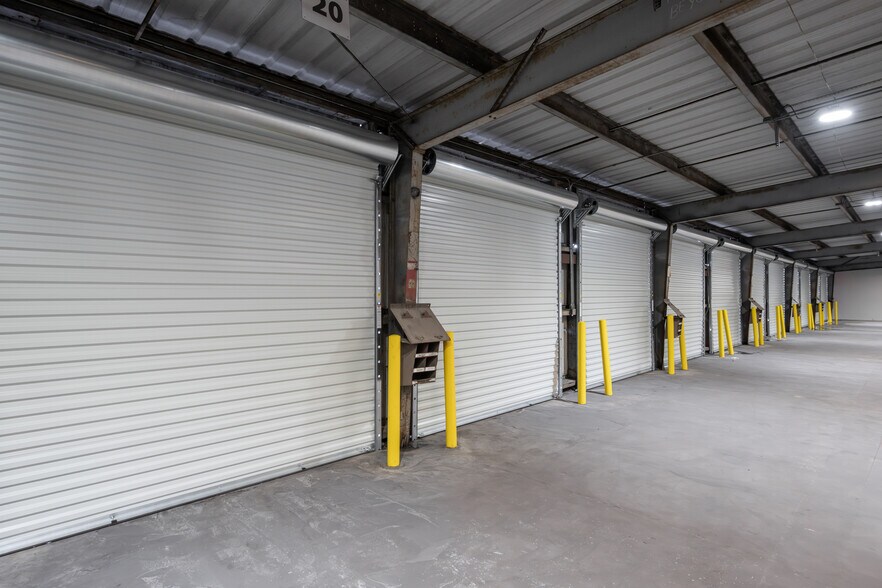 More Photos Of 3404 Clifford Ln, Jacksonville Truck Terminal For Lease