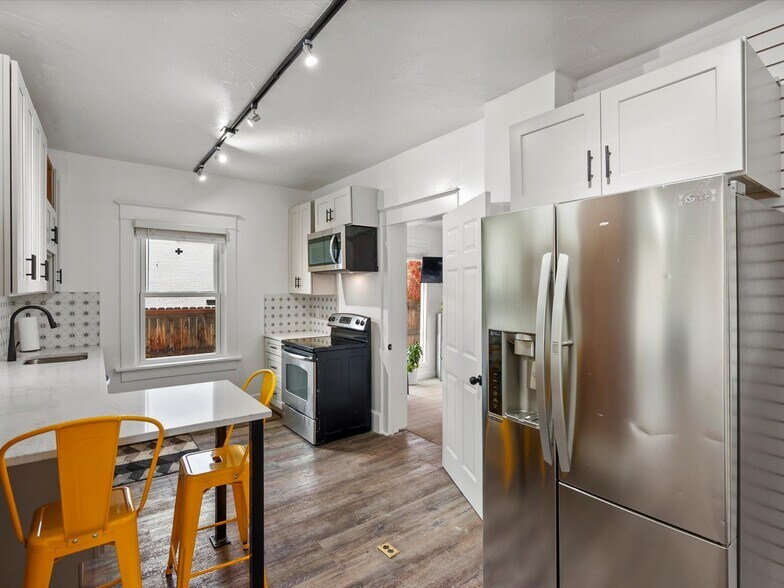 More Photos Of 4735 W 38th Ave, Denver Office For Sale