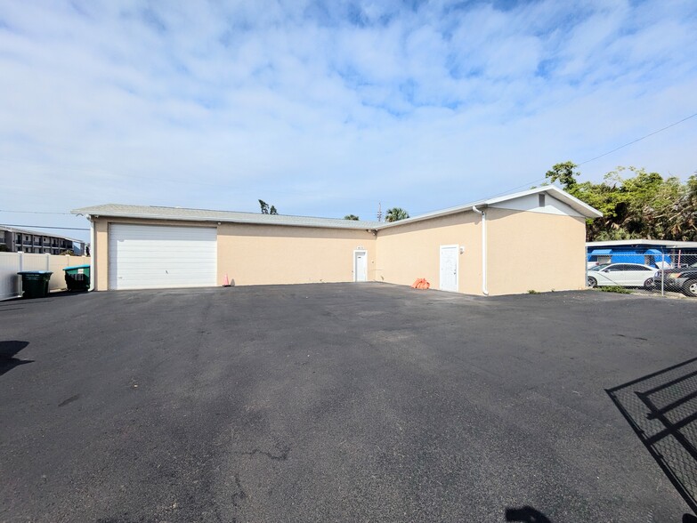 Primary Photo Of 4110 18th St W, Bradenton Warehouse For Lease