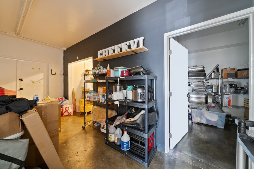 More Photos Of 10853-10855 Venice Blvd, Los Angeles Freestanding For Sale