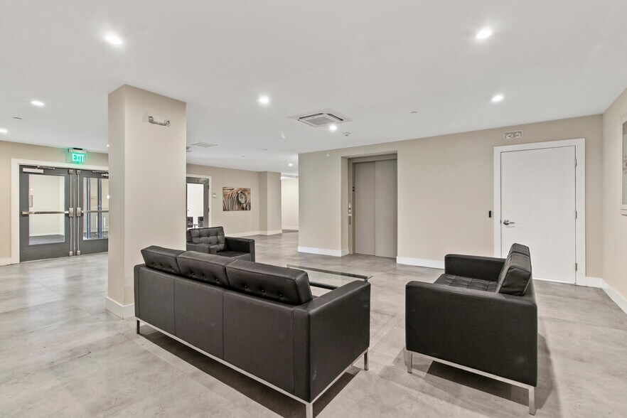 More Photos Of 587 Connecticut Ave, Norwalk Apartments For Sale