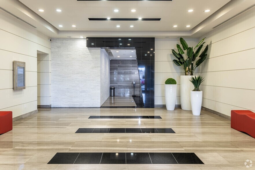 More Photos Of 3905 NW 107th Ave, Doral Office For Lease