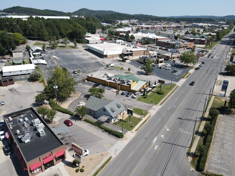 More Photos Of 1536 Montclair Rd, Birmingham General Retail For Lease