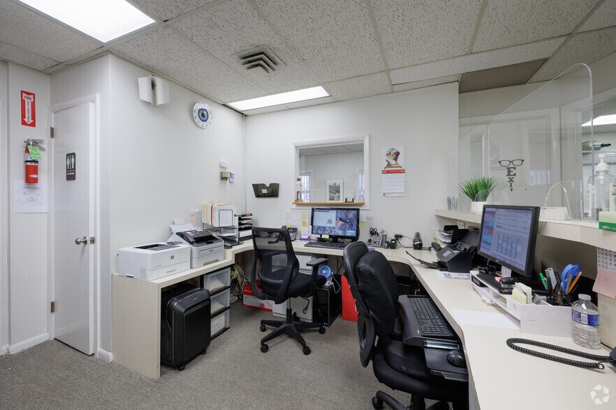 More Photos Of 185 Broadway, Hillsdale Medical For Lease