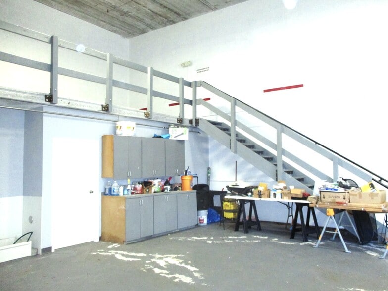 More Photos Of 20200 NW 2nd Ave, Miami Warehouse For Sale