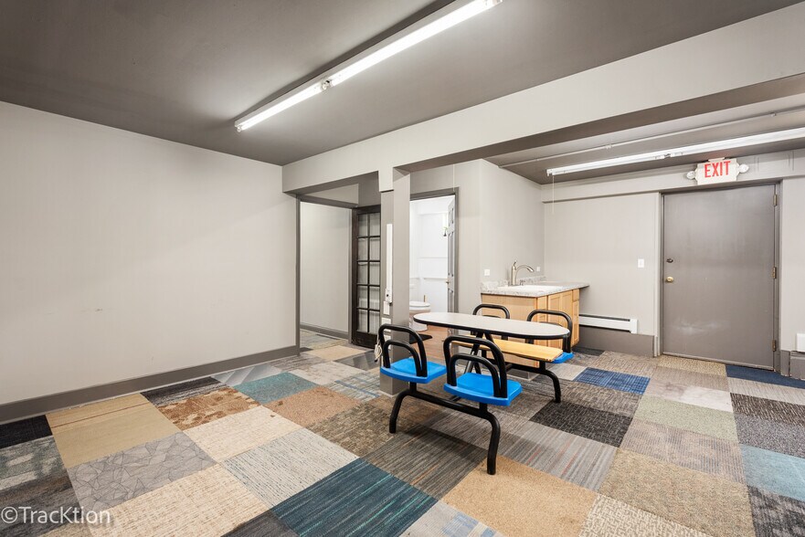 More Photos Of 10709 N Main St, Richmond General Retail For Sale