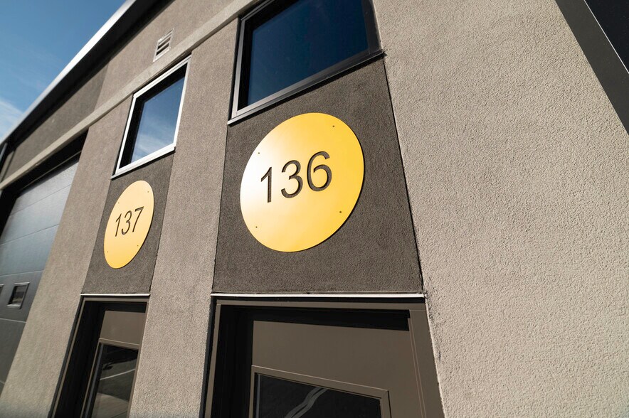 More Photos Of 5378 Ronald Reagan Blvd, Johnstown Flex For Lease