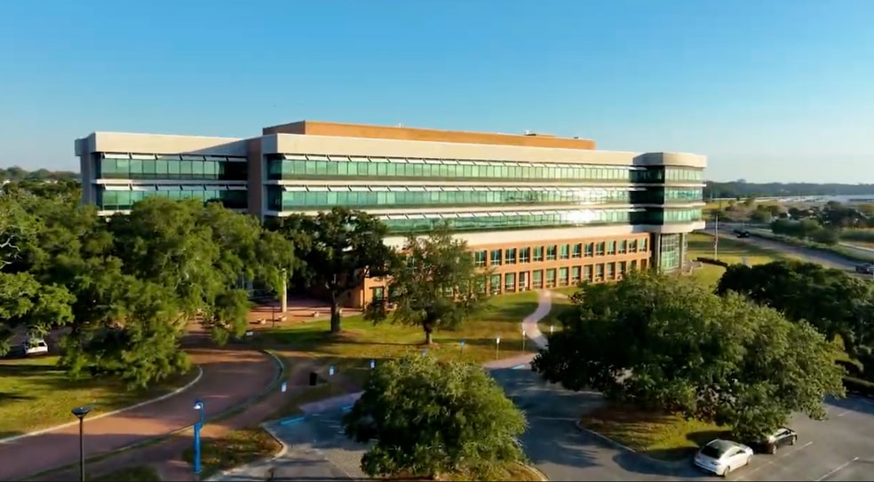 More Photos Of 1 Energy Pl, Pensacola Office For Lease
