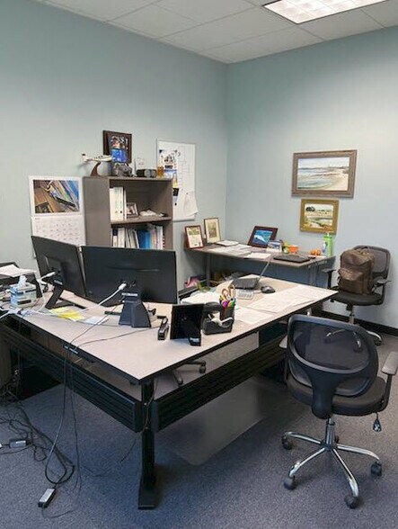 More Photos Of 15 Michael Ave, Farmingdale Light Manufacturing For Lease