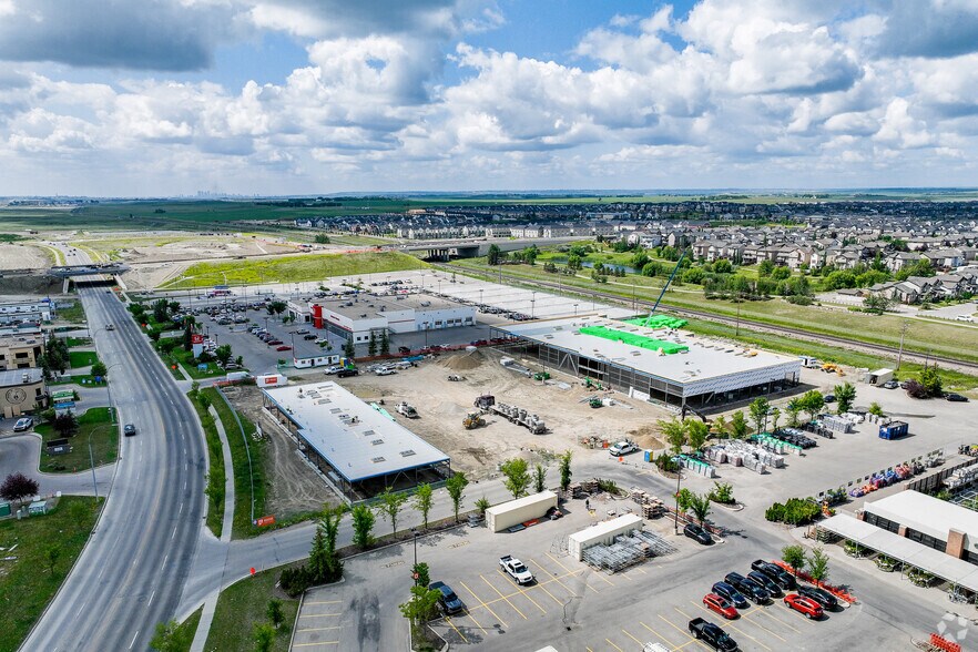 More Photos Of 2967 Main St SW, Airdrie Storefront For Lease