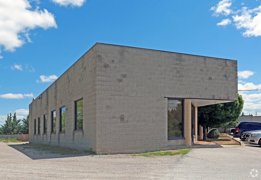 More Photos Of 291 Woodlawn Rd, Guelph Flex For Lease