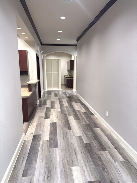 More Photos Of 6300 Stonewood Dr, Plano Medical For Sale