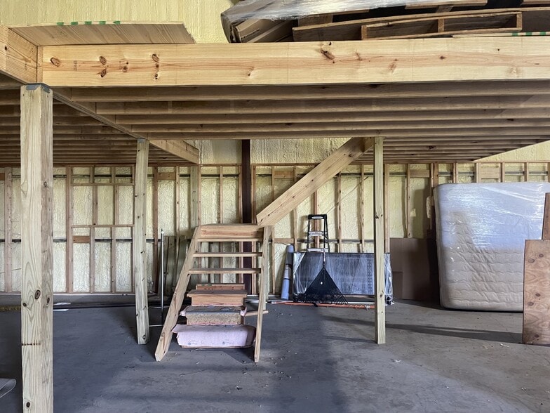 More Photos Of 1500 Smith rd, Rockwall Warehouse For Sale