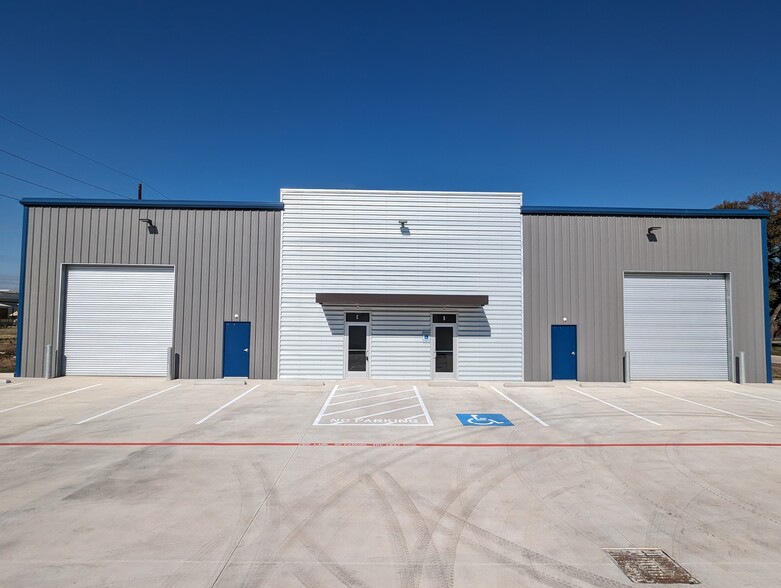 Primary Photo Of 12015 Woodworth Dr, Cypress Warehouse For Lease