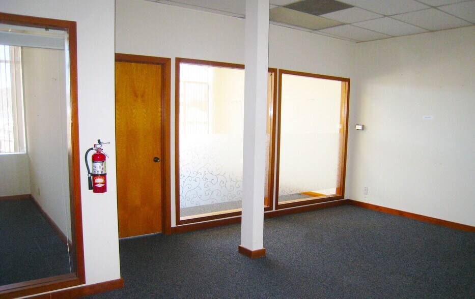 More Photos Of 180 Harbor Dr, Sausalito Office Residential For Lease