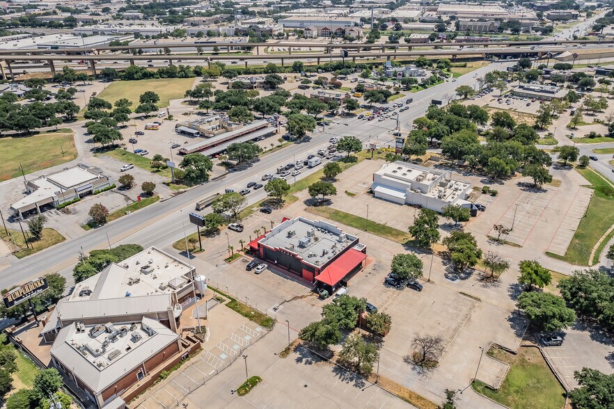 More Photos Of 10300 W Technology Blvd, Dallas Restaurant For Sale