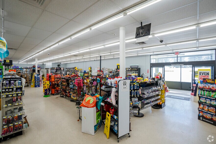 More Photos Of 376 Main St, Chester Storefront For Sale