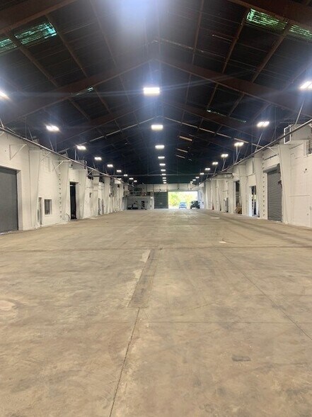 More Photos Of 650 E Taylor Ave, Saint Louis Warehouse For Lease