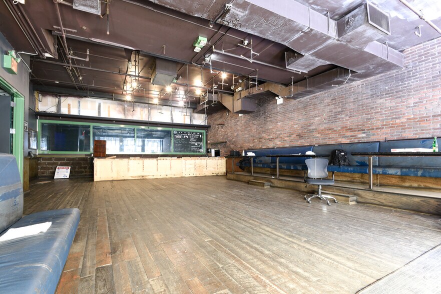 More Photos Of 361 Metropolitan Ave, Brooklyn General Retail For Lease