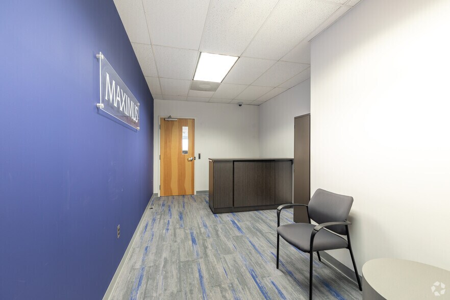 More Photos Of 101 Grovers Mill Rd, Lawrenceville Office For Sale