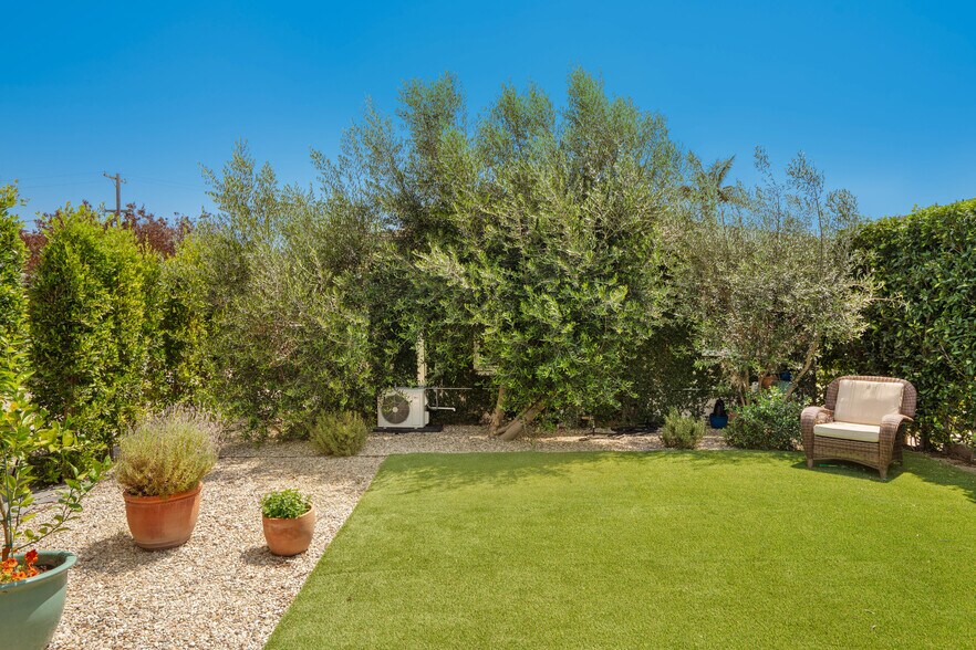 More Photos Of 8430 Wiley Post Ave, Los Angeles Multifamily For Sale
