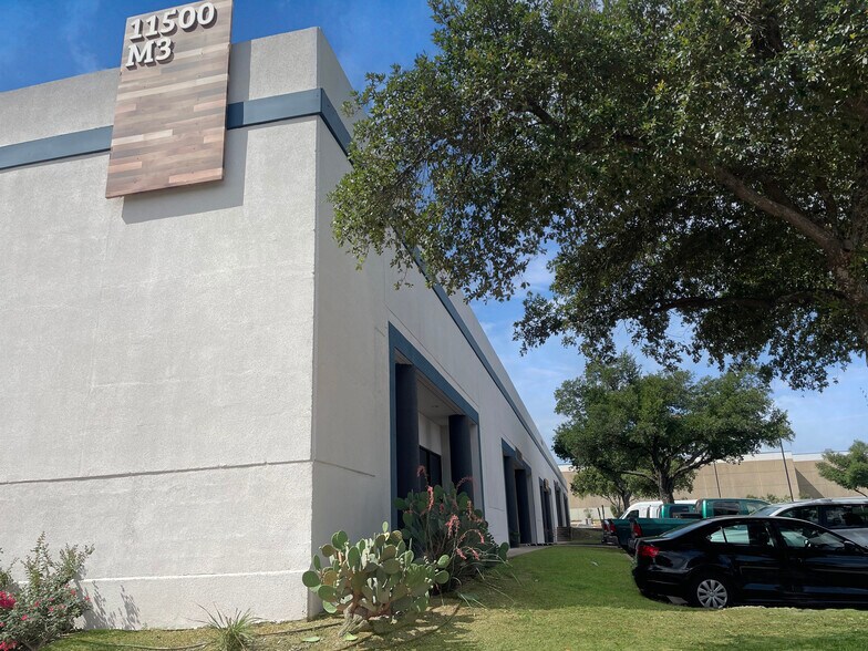 More Photos Of 1901 W Braker Ln, Austin Unknown For Lease