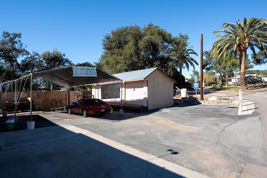 More Photos Of 2562 Alpine Blvd, Alpine Storefront Retail Residential For Sale