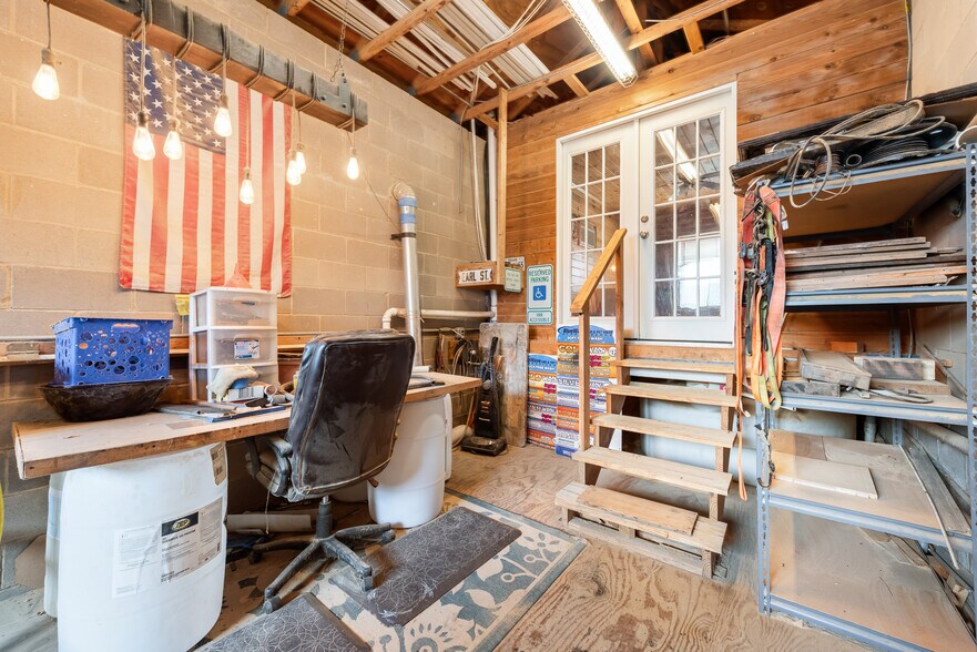 More Photos Of 1704 Teasley Ln, Denton Specialty For Sale