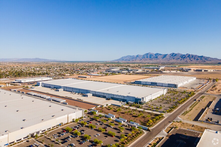More Photos Of 575 S 143rd Ave, Goodyear Warehouse For Lease