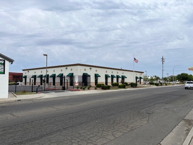 More Photos Of 439 W 15th St, Merced Office For Sale