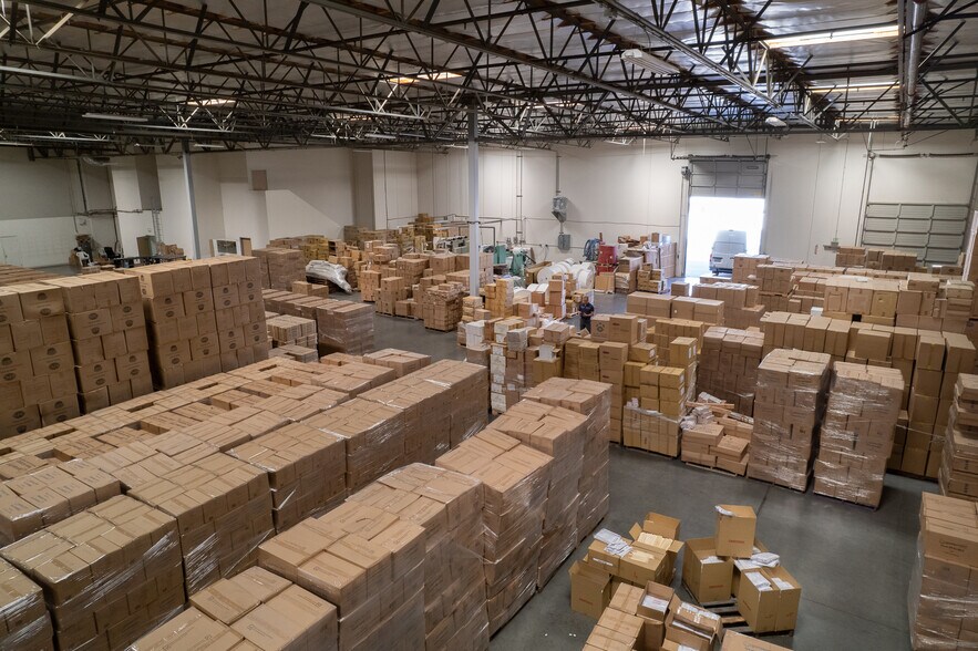 More Photos Of 1929 Campus Ave, Ontario Warehouse For Lease