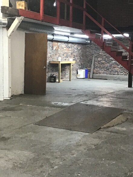 More Photos Of 3125 Park Ave, Saint Louis Warehouse For Lease