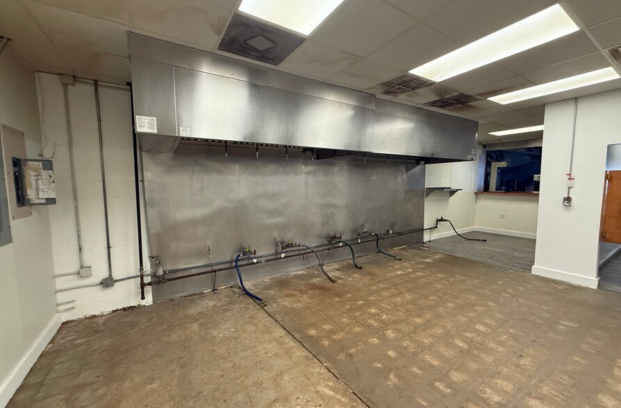 More Photos Of 123 N Main St, Fountain Inn Storefront For Sale